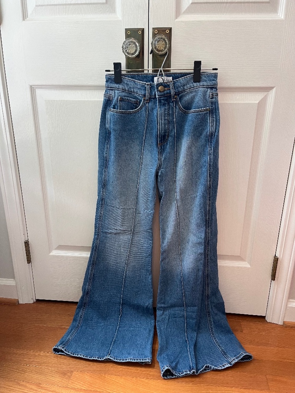 LOFT Size 00 Flare Cut Medium Wash Jeans